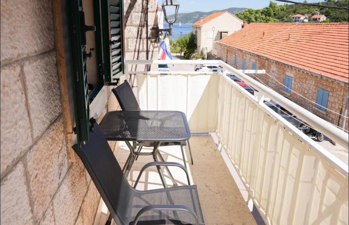 Apartmani Antonia Račišće Exterior foto