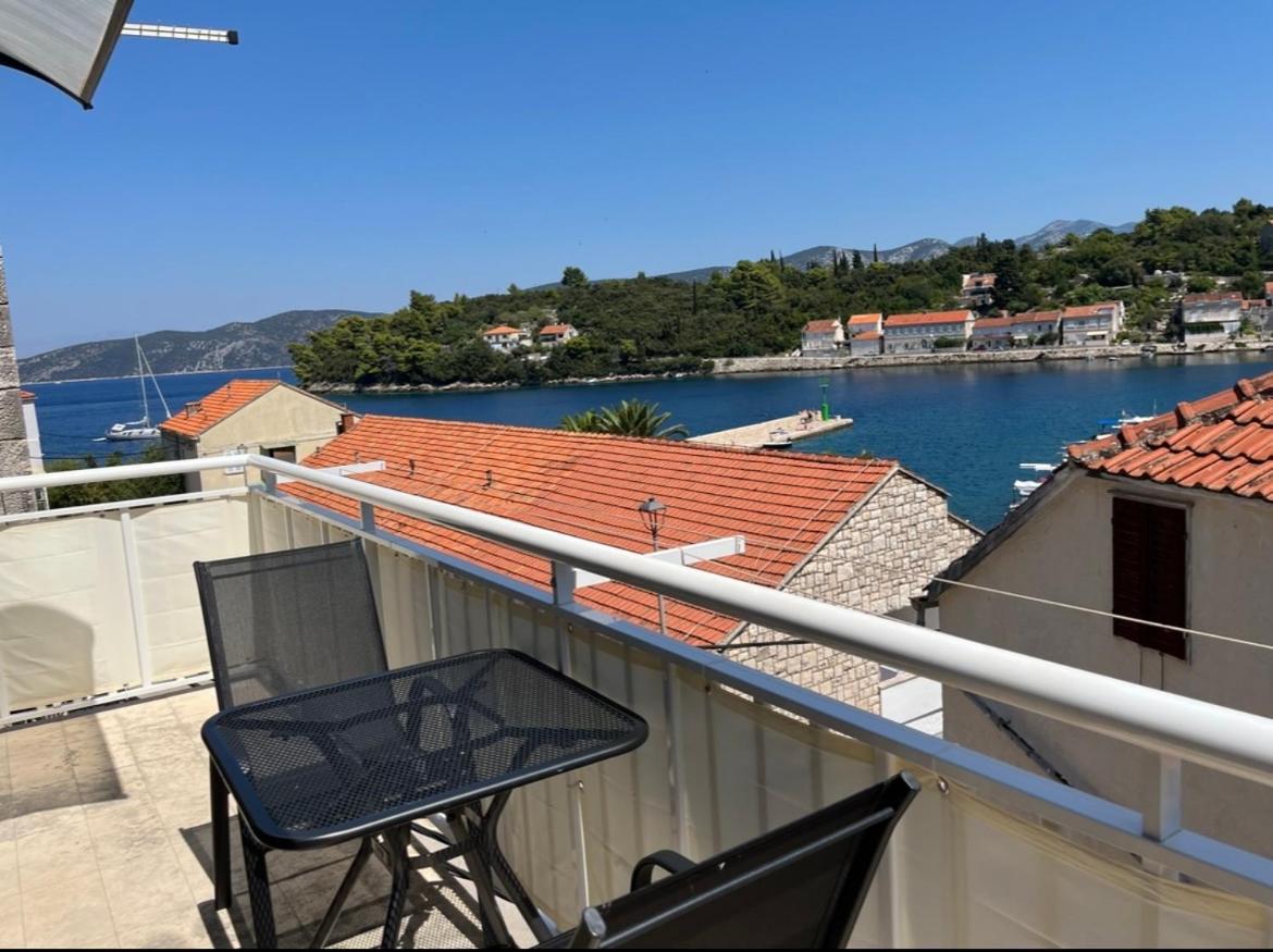 Apartmani Antonia Račišće Exterior foto